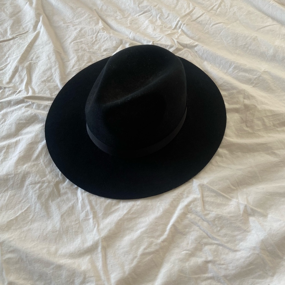 Lack of color aus hat
